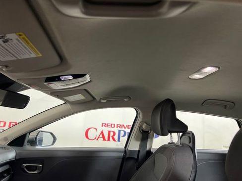 Used 2025 Kia K4 FWD image 20