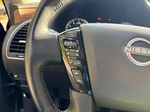 Used 2022 Nissan Armada SL w/ Captain's Chairs Package AWD/4WD image 12