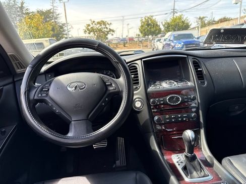Used 2017 INFINITI QX50 AWD w/ Technology Package image 10