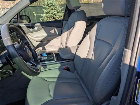 Used 2021 Audi Q7 3.0T Premium w/ Convenience Package image 29