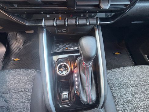 Certified 2024 Chevrolet Colorado Z71 w/ Z71 Convenience Package 2 image 6