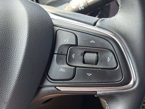 Used 2023 Buick Encore GX Select FWD image 25