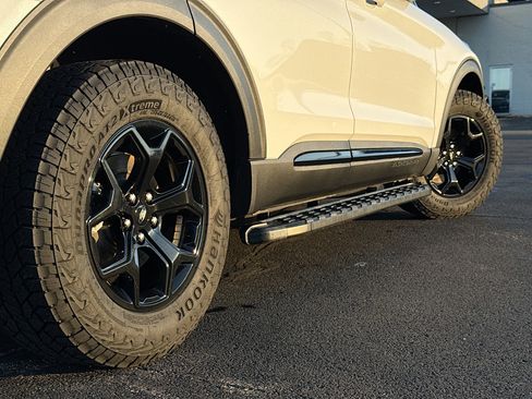 Certified 2023 Ford Explorer Timberline image 16