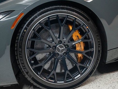 New 2026 Mercedes-Benz SL 63 AMG S e Performance 4MATIC image 14