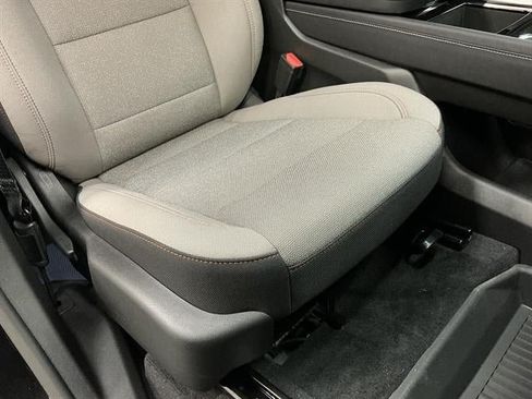 New 2026 Chevrolet Traverse LT w/ LPO, Floor Liner Package FWD image 37