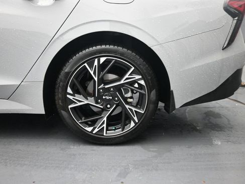 Used 2025 Kia K5 GT-Line w/ GT-Line Premium Package FWD image 13