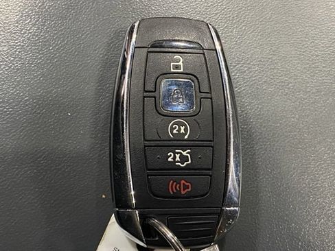 Used 2019 Lincoln Nautilus Reserve AWD/4WD image 28