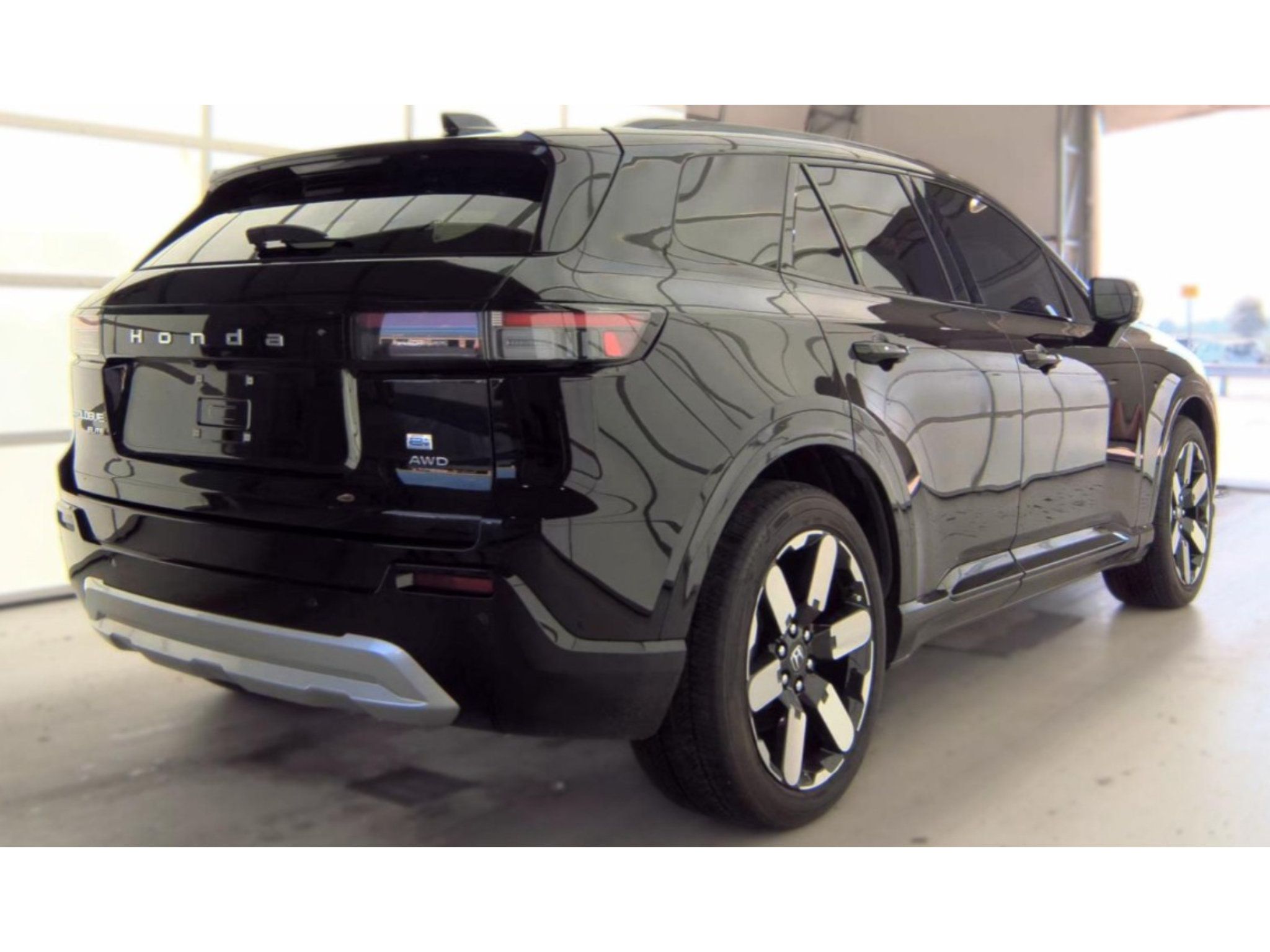 Used 2025 Honda Prologue Elite image 3