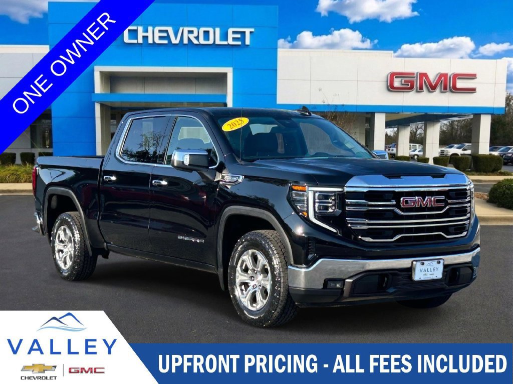 Used 2025 GMC Sierra 1500 SLT RWD image 1