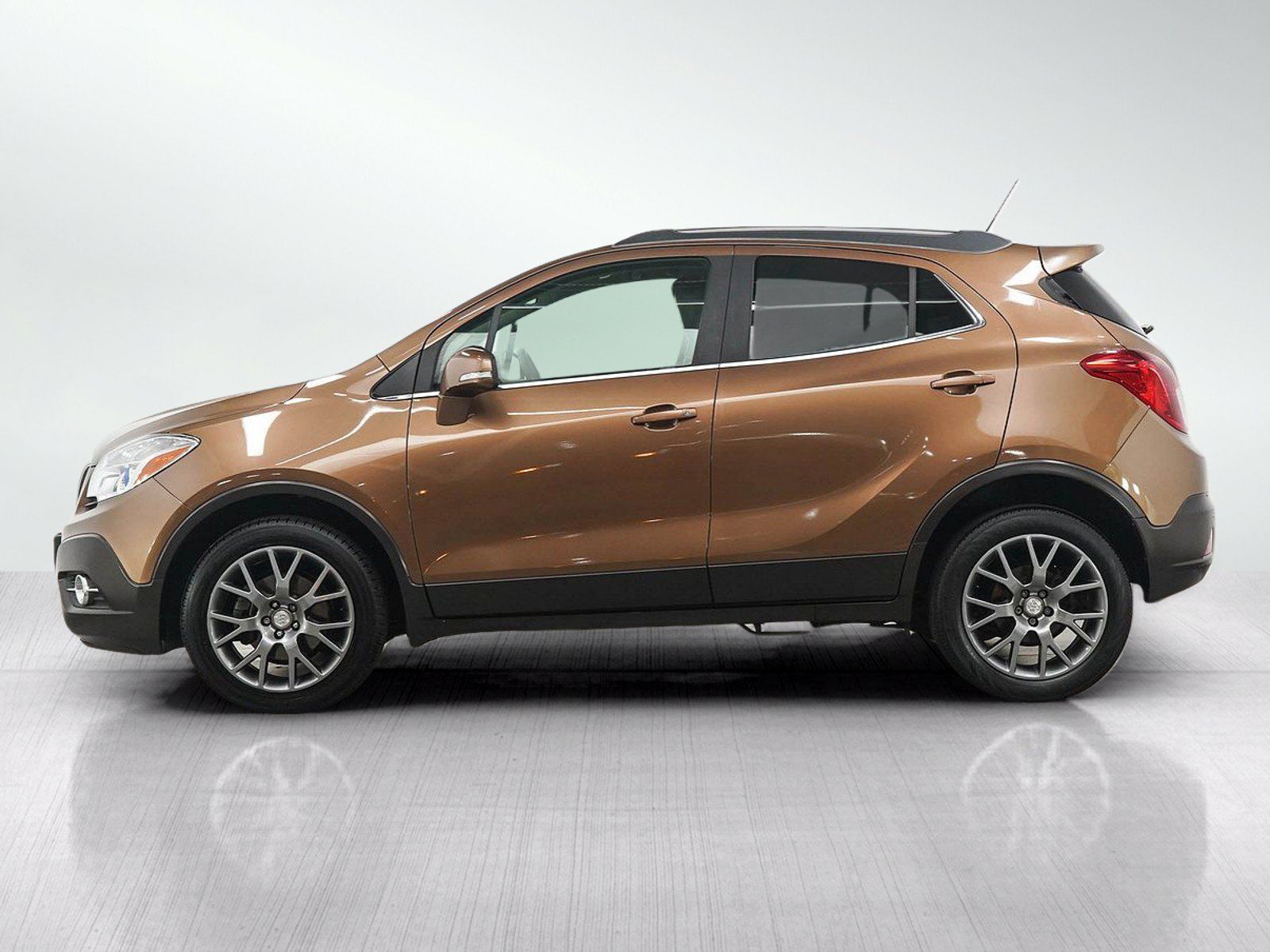 Used 2016 Buick Encore Sport Touring AWD/4WD image 2