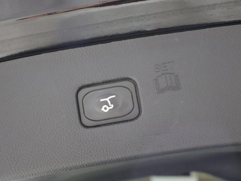 Used 2024 Ford Edge ST-Line AWD/4WD image 18