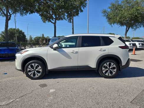 Certified 2023 Nissan Rogue SV w/ SV Premium B Package FWD image 5