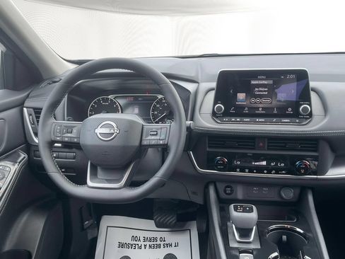 New 2026 Nissan Rogue SV FWD image 12