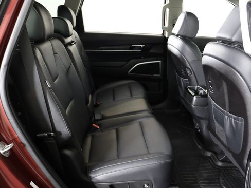 Used 2023 Kia Telluride EX X-Line image 39