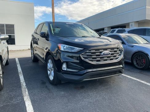 Used 2024 Ford Edge Titanium image 4