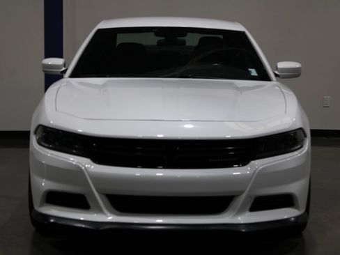 Used 2022 Dodge Charger SXT RWD image 6