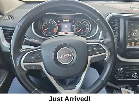 Used 2014 Jeep Cherokee Trailhawk w/ Comfort/Convenience Group image 6