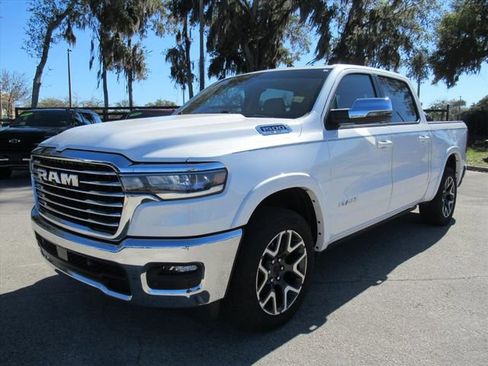 Used 2025 RAM 1500 Laramie image 3