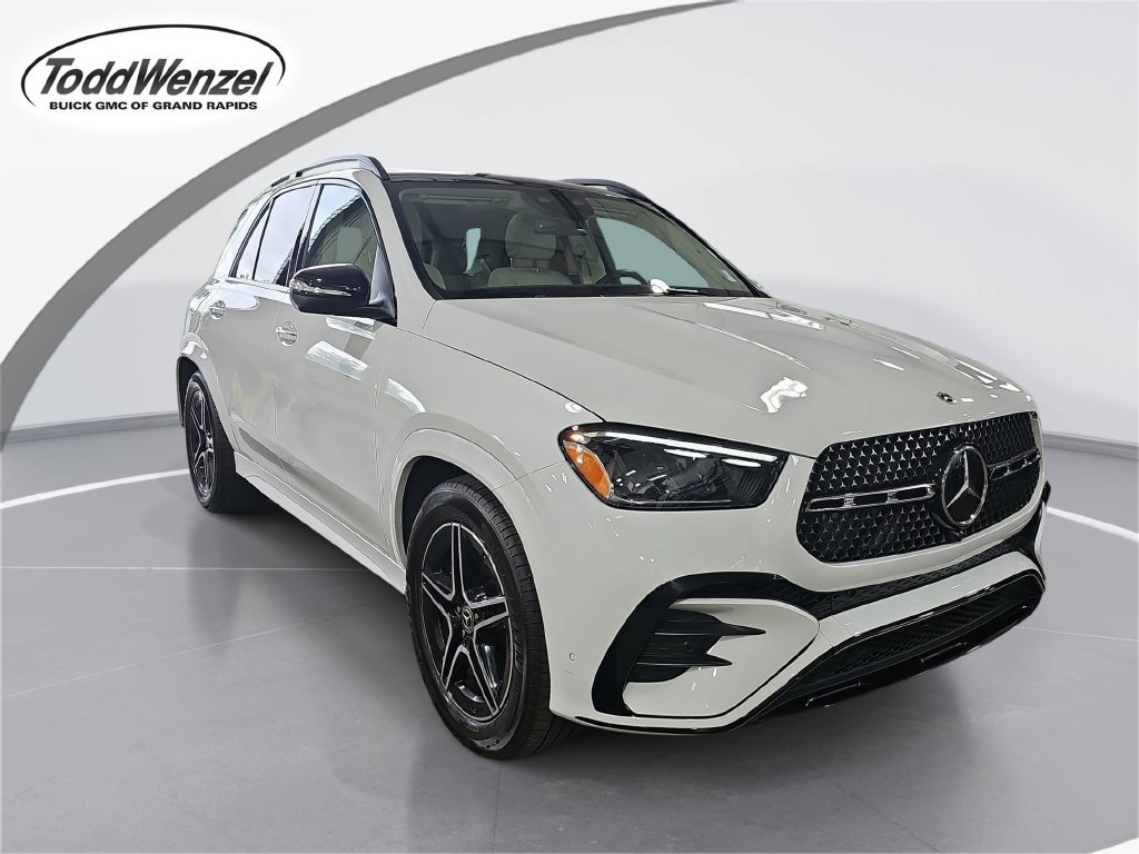Used 2026 Mercedes-Benz GLE 450 4MATIC image 1