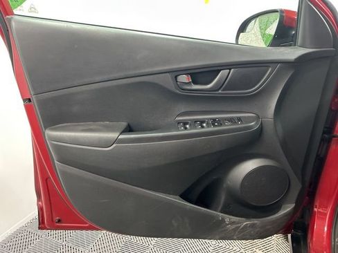 Used 2019 Hyundai Kona SE AWD/4WD image 17