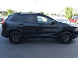 Used 2016 Jeep Cherokee Sport image 5