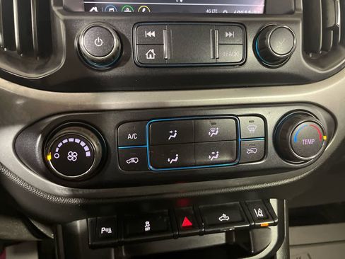 Used 2022 Chevrolet Colorado LT w/ Fleet Safety Package image 20