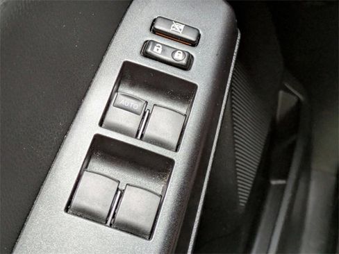 Used 2017 Toyota RAV4 XLE image 23