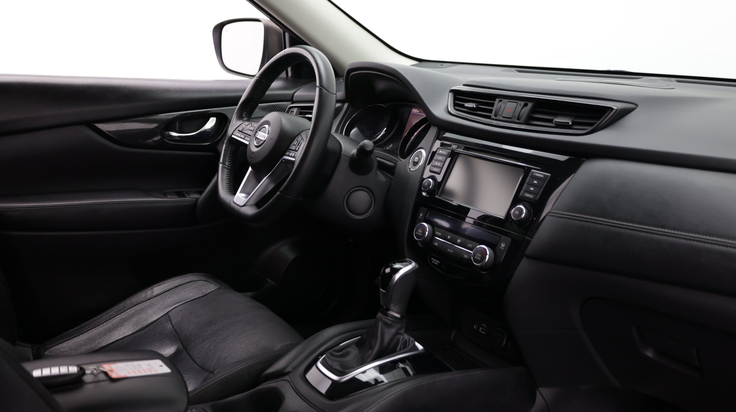 Used 2018 Nissan Rogue SL FWD image 38