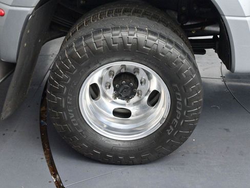 Used 2020 Ford F350 Lariat w/ Lariat Value Package image 35