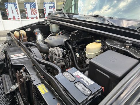 Used 2003 HUMMER H2 w/ Preferred Equipment Group AWD/4WD image 15