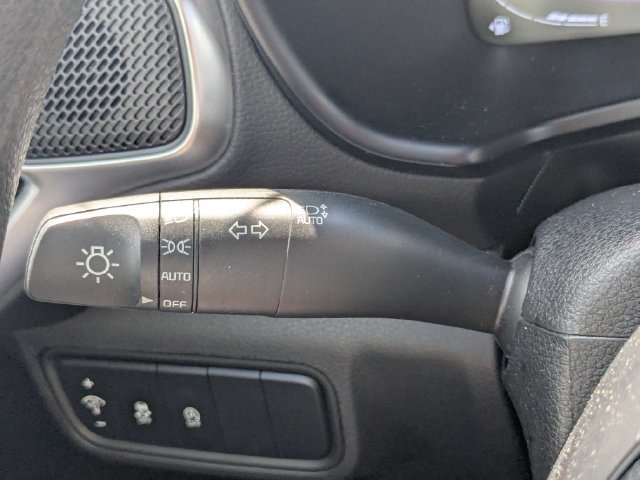 Used 2025 Kia Soul LX w/ LX Technology Package FWD image 25