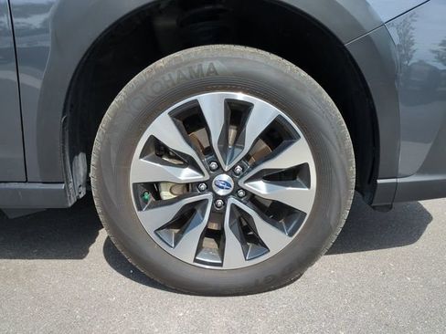 Used 2023 Subaru Outback Limited AWD/4WD image 11