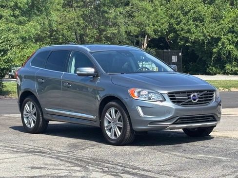 Used 2017 Volvo XC60 T5 Inscription w/ Advanced Package AWD/4WD image 1