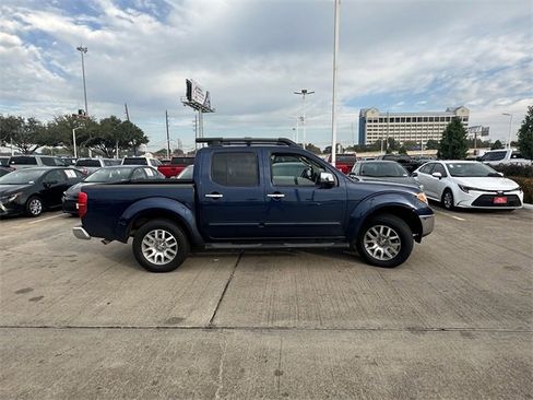 Used 2010 Nissan Frontier LE image 4