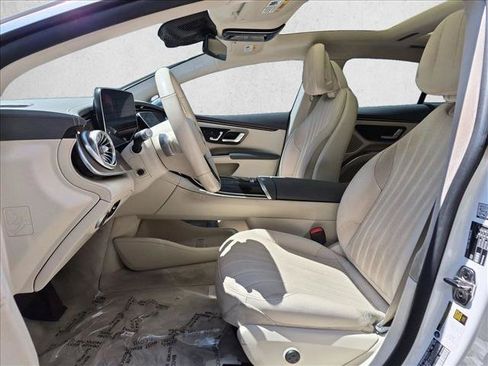 Used 2022 Mercedes-Benz EQS 450+ Sedan image 11