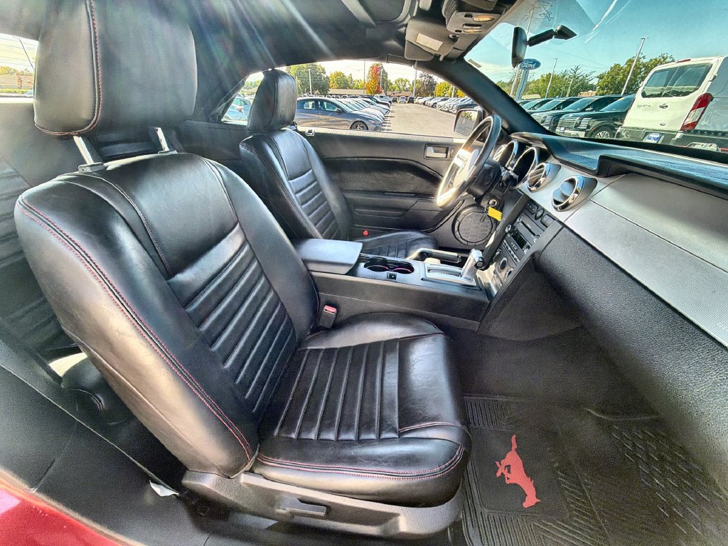 Used 2008 Ford Mustang GT RWD image 21