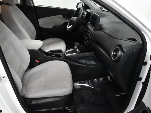 Used 2023 Hyundai Kona SEL image 14