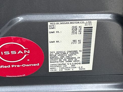 Used 2022 Nissan Leaf S image 32