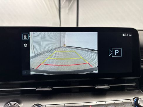 Used 2025 Hyundai Kona SEL FWD image 29