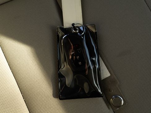 Used 2025 Honda CR-V EX image 45