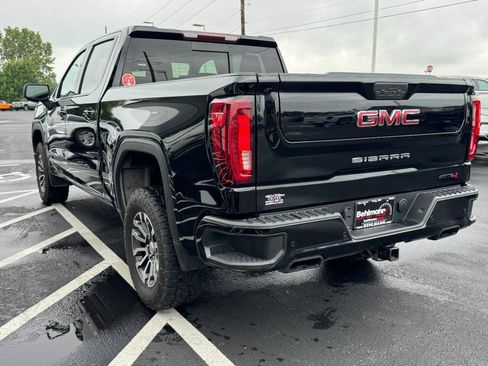 Used 2022 GMC Sierra 1500 AT4 w/ AT4 Premium Package AWD/4WD image 8