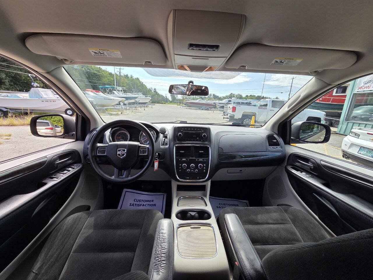 Used 2015 Dodge Grand Caravan SXT FWD image 18