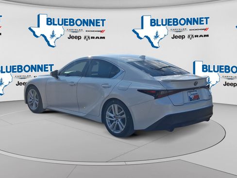Used 2021 Lexus IS 300 w/ Accessory Package 2 RWD image 7