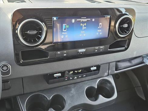 New 2026 Mercedes-Benz Sprinter 2500 image 11