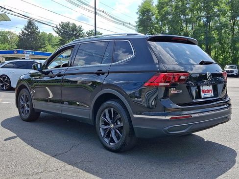 Used 2022 Volkswagen Tiguan SE AWD/4WD image 4