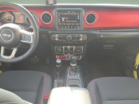 Used 2023 Jeep Gladiator Rubicon w/ Cold Weather Group image 7