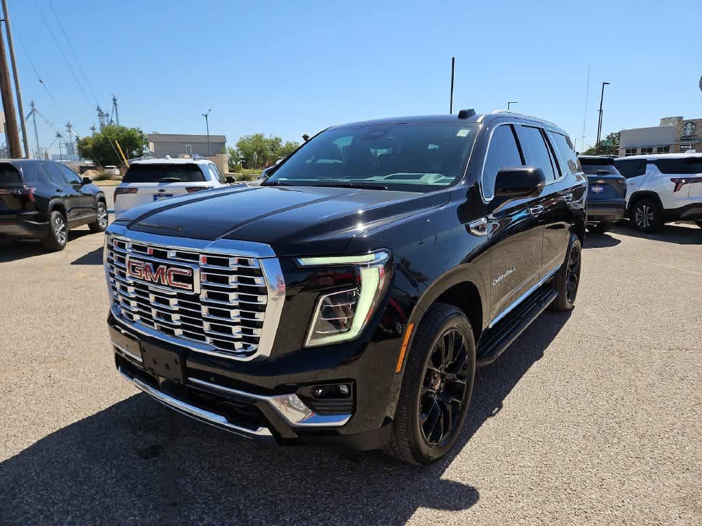 Used 2026 GMC Yukon Denali w/ LPO, Floor Liner Package AWD/4WD image 4