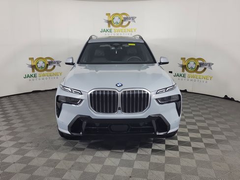 Certified 2025 BMW X7 xDrive40i w/ M Sport Package AWD/4WD image 2