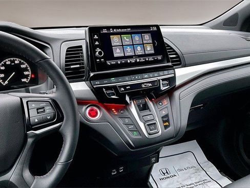 Certified 2025 Honda Odyssey Sport-L image 9