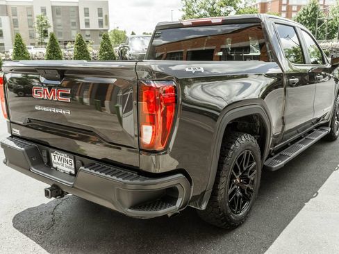 Used 2021 GMC Sierra 1500 4x4 Crew Cab w/ Sierra Value Package image 32